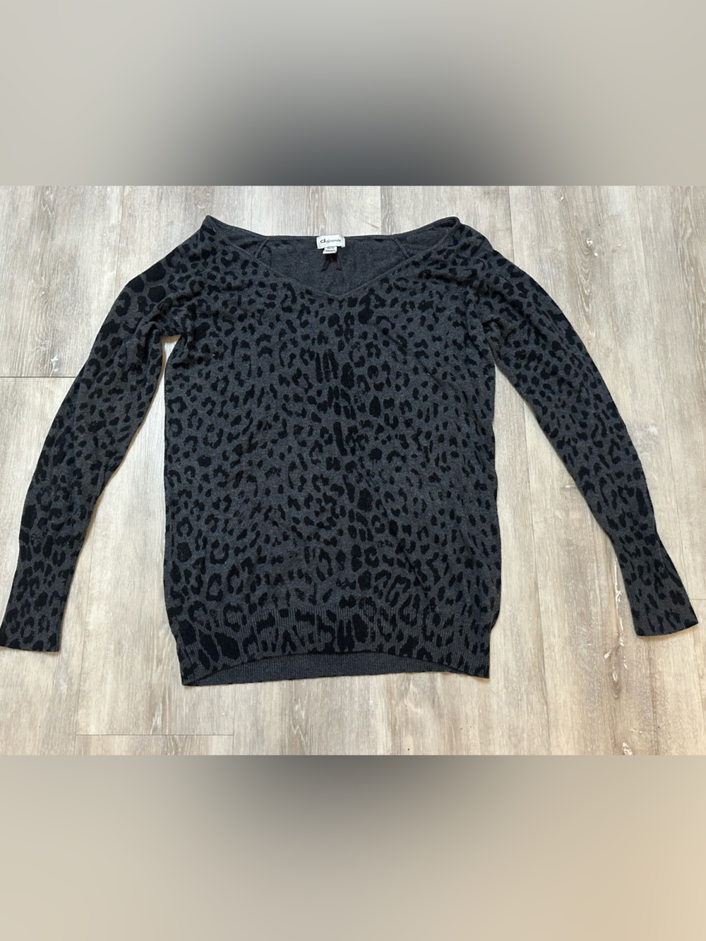 Dynamite Vintage Leopard Print Long Sleeve, Medium